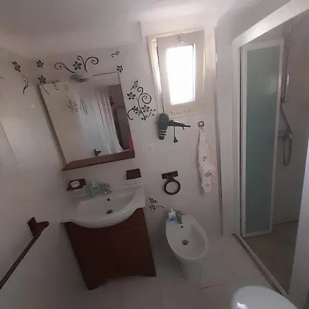 Casa Di Lory Bruca شيكلي