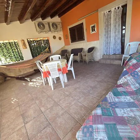 Casa Di Lory Bruca