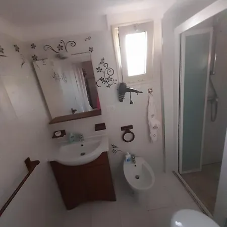 Casa Di Lory Bruca بيت للعطل *