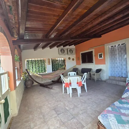 Casa Di Lory Bruca شيكلي
