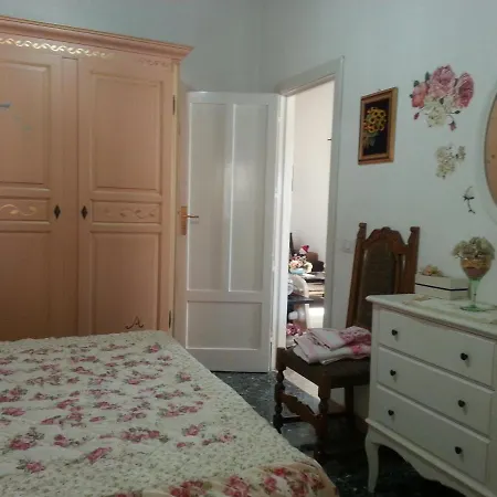 Casa Di Lory Bruca بيت للعطل شيكلي